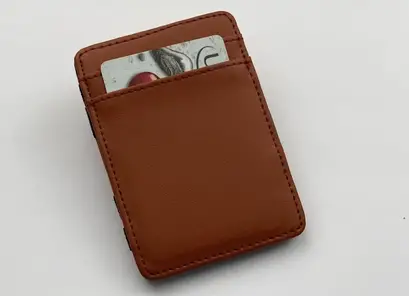 5 Best Magic Wallets For Men – Streamlined Storage For 2023